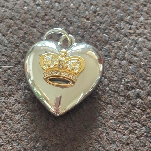 Juicy Couture Heart & Crown Charm - Picture 2 of 6